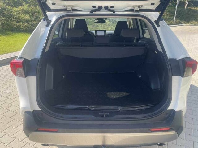 Белый Тойота РАВ 4, объемом двигателя 0 л и пробегом 90 тыс. км за 18500 $, фото 14 на Automoto.ua