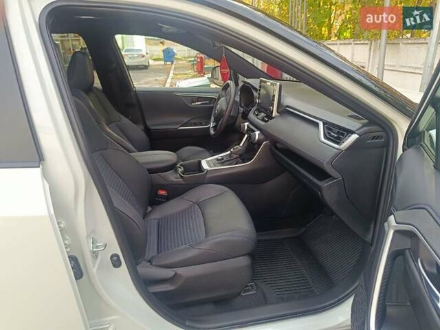 Белый Тойота РАВ 4, объемом двигателя 2.49 л и пробегом 41 тыс. км за 34800 $, фото 28 на Automoto.ua