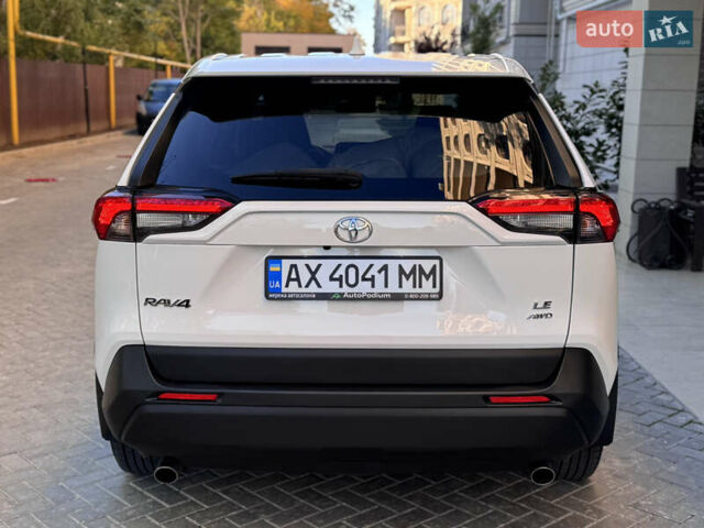 Білий Тойота РАВ 4, об'ємом двигуна 2.5 л та пробігом 98 тис. км за 26900 $, фото 35 на Automoto.ua