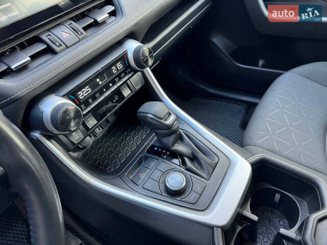 Белый Тойота РАВ 4, объемом двигателя 1.99 л и пробегом 108 тыс. км за 28500 $, фото 29 на Automoto.ua