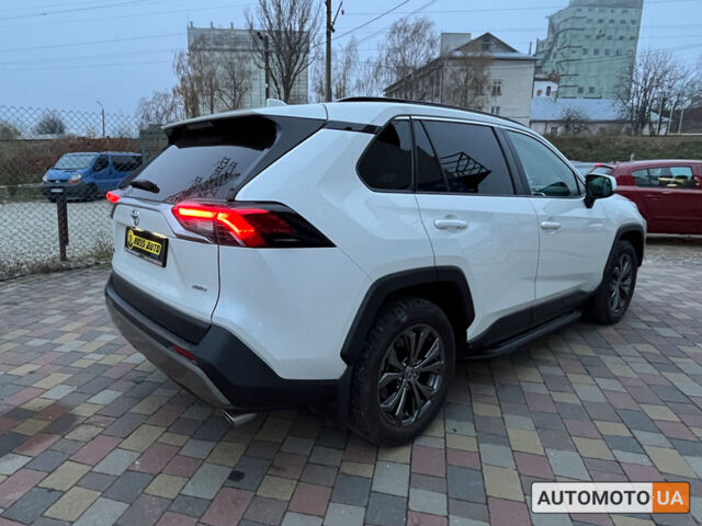 Білий Тойота РАВ 4, об'ємом двигуна 2 л та пробігом 13 тис. км за 42000 $, фото 6 на Automoto.ua