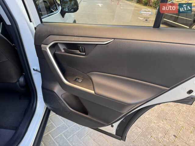 Білий Тойота РАВ 4, об'ємом двигуна 2.5 л та пробігом 98 тис. км за 26900 $, фото 57 на Automoto.ua