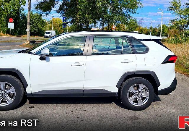 Белый Тойота РАВ 4, объемом двигателя 2 л и пробегом 149 тыс. км за 26500 $, фото 3 на Automoto.ua