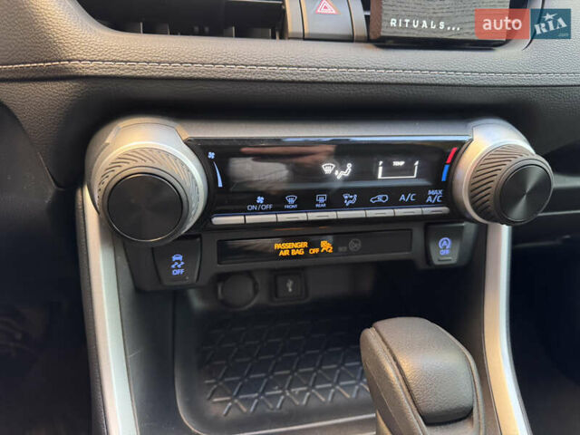 Білий Тойота РАВ 4, об'ємом двигуна 2.5 л та пробігом 98 тис. км за 26900 $, фото 42 на Automoto.ua