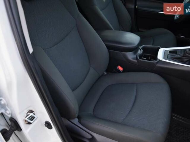 Белый Тойота РАВ 4, объемом двигателя 2.49 л и пробегом 62 тыс. км за 28999 $, фото 38 на Automoto.ua