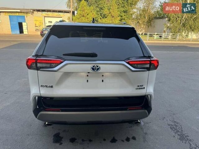 Білий Тойота РАВ 4, об'ємом двигуна 2.5 л та пробігом 14 тис. км за 31700 $, фото 12 на Automoto.ua