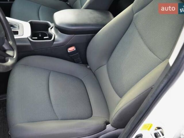 Белый Тойота РАВ 4, объемом двигателя 2.49 л и пробегом 62 тыс. км за 28999 $, фото 18 на Automoto.ua