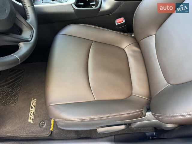 Білий Тойота РАВ 4, об'ємом двигуна 2.5 л та пробігом 98 тис. км за 26900 $, фото 39 на Automoto.ua