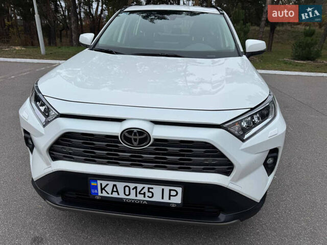 Белый Тойота РАВ 4, объемом двигателя 2 л и пробегом 110 тыс. км за 28000 $, фото 22 на Automoto.ua