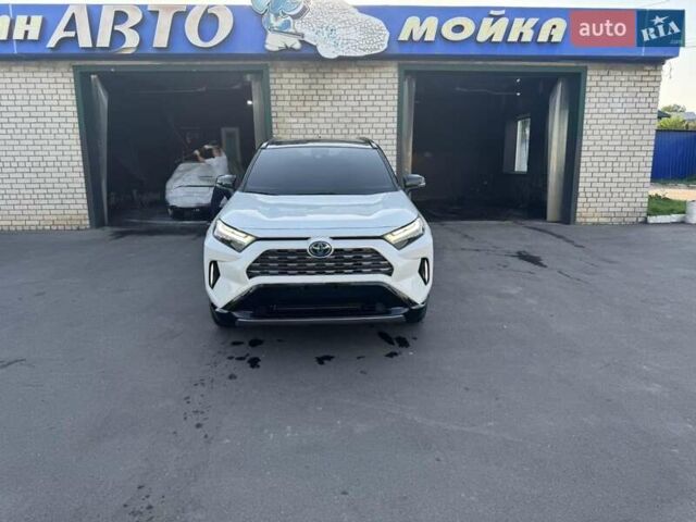 Білий Тойота РАВ 4, об'ємом двигуна 0 л та пробігом 14 тис. км за 31700 $, фото 8 на Automoto.ua