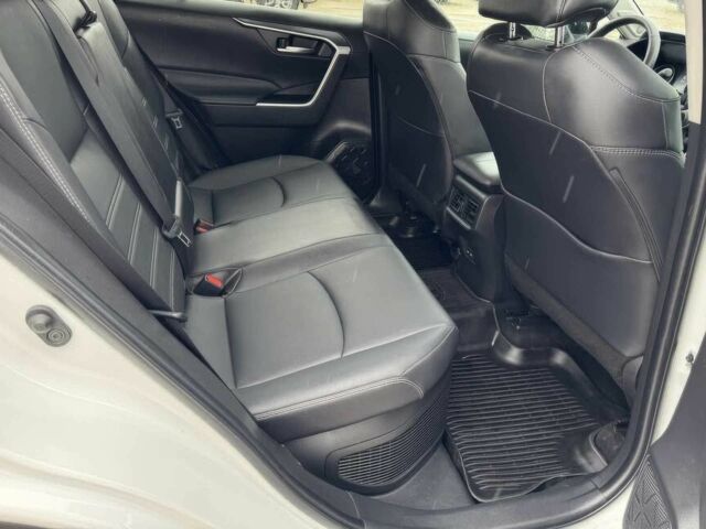 Белый Тойота РАВ 4, объемом двигателя 2.5 л и пробегом 18 тыс. км за 12500 $, фото 11 на Automoto.ua