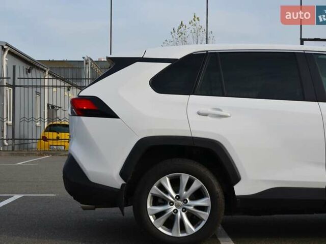 Белый Тойота РАВ 4, объемом двигателя 2.49 л и пробегом 62 тыс. км за 28999 $, фото 5 на Automoto.ua