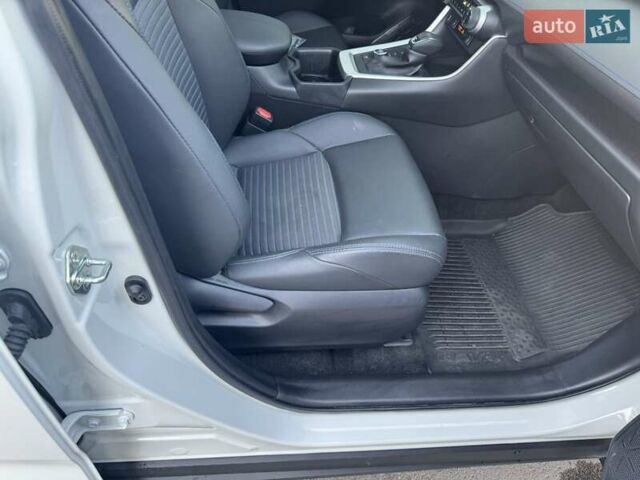 Білий Тойота РАВ 4, об'ємом двигуна 2.5 л та пробігом 14 тис. км за 31700 $, фото 14 на Automoto.ua