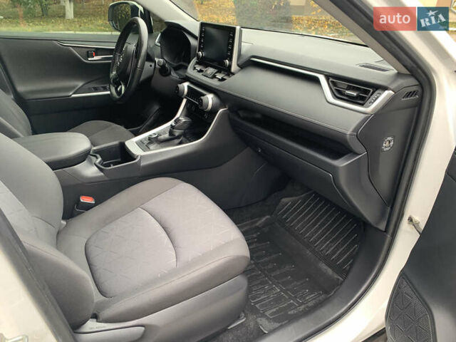 Белый Тойота РАВ 4, объемом двигателя 1.99 л и пробегом 119 тыс. км за 30000 $, фото 23 на Automoto.ua