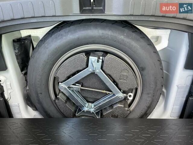 Белый Тойота РАВ 4, объемом двигателя 2.49 л и пробегом 67 тыс. км за 34800 $, фото 43 на Automoto.ua