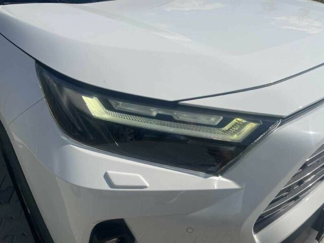 Белый Тойота РАВ 4, объемом двигателя 0 л и пробегом 90 тыс. км за 18500 $, фото 1 на Automoto.ua