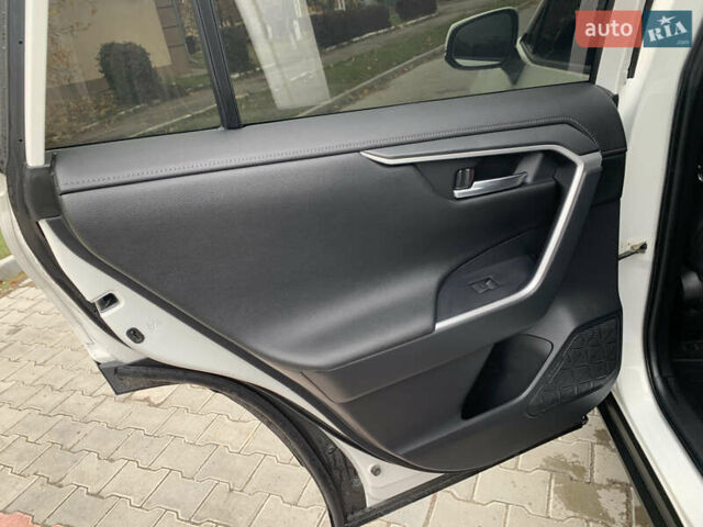 Белый Тойота РАВ 4, объемом двигателя 1.99 л и пробегом 119 тыс. км за 30000 $, фото 18 на Automoto.ua