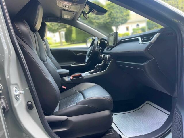 Белый Тойота РАВ 4, объемом двигателя 2.5 л и пробегом 21 тыс. км за 22400 $, фото 8 на Automoto.ua