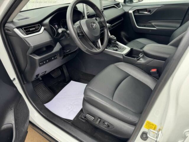 Белый Тойота РАВ 4, объемом двигателя 2.5 л и пробегом 18 тыс. км за 12500 $, фото 8 на Automoto.ua