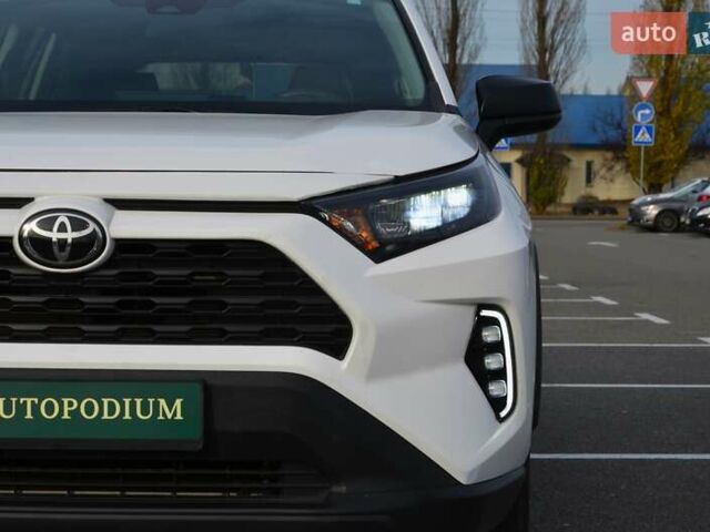 Белый Тойота РАВ 4, объемом двигателя 2.49 л и пробегом 62 тыс. км за 28999 $, фото 8 на Automoto.ua