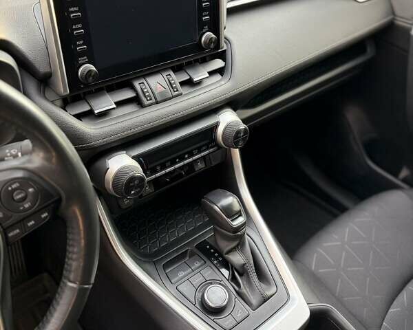 Белый Тойота РАВ 4, объемом двигателя 1.99 л и пробегом 110 тыс. км за 26500 $, фото 4 на Automoto.ua