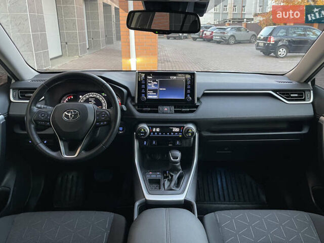 Тойота РАВ 4 2022 в Киеве на Automoto.ua Белый Тойота РАВ 4, объемом двигателя 2 л и пробегом 48 тыс. км за 31800 $, фото 23 на Automoto.ua