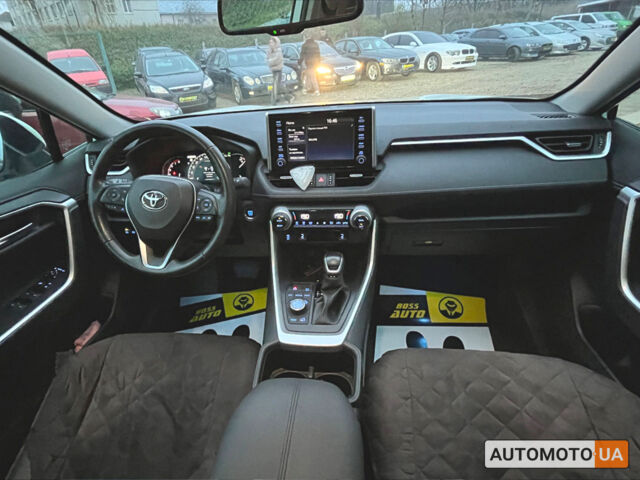 Білий Тойота РАВ 4, об'ємом двигуна 2 л та пробігом 13 тис. км за 42000 $, фото 17 на Automoto.ua