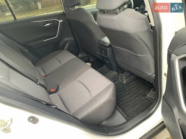 Белый Тойота РАВ 4, объемом двигателя 1.99 л и пробегом 119 тыс. км за 30000 $, фото 26 на Automoto.ua