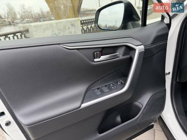 Білий Тойота РАВ 4, об'ємом двигуна 1.99 л та пробігом 25 тис. км за 30500 $, фото 11 на Automoto.ua