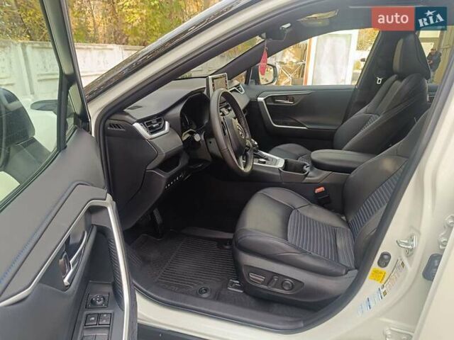 Белый Тойота РАВ 4, объемом двигателя 2.49 л и пробегом 41 тыс. км за 34800 $, фото 27 на Automoto.ua