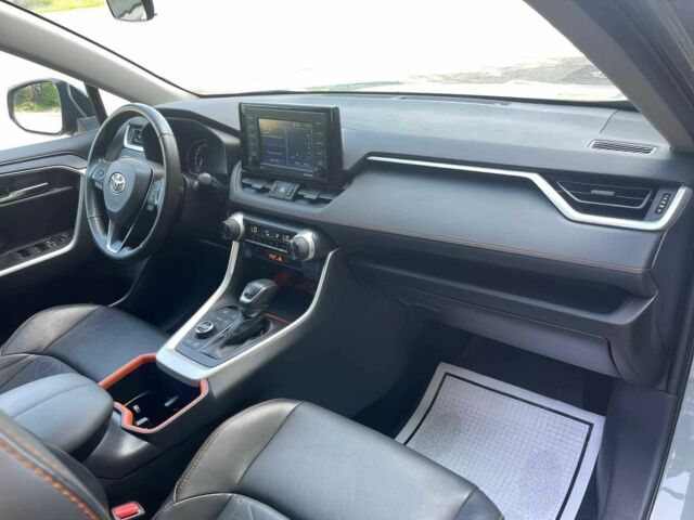 Белый Тойота РАВ 4, объемом двигателя 2.5 л и пробегом 21 тыс. км за 22400 $, фото 9 на Automoto.ua