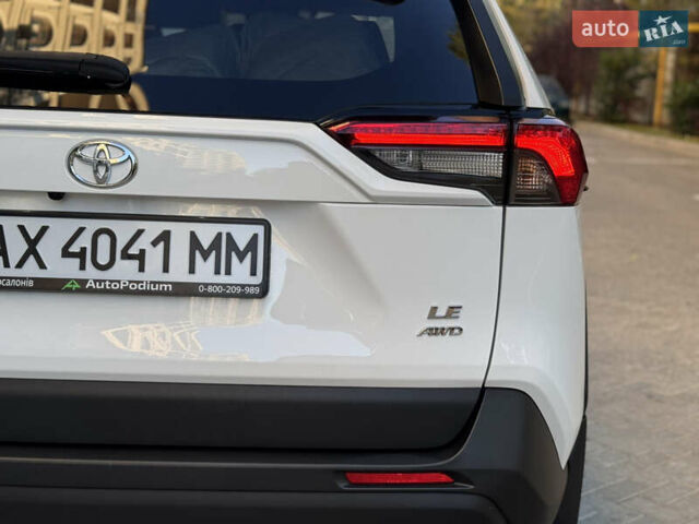 Білий Тойота РАВ 4, об'ємом двигуна 2.5 л та пробігом 98 тис. км за 26900 $, фото 16 на Automoto.ua