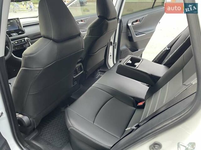 Белый Тойота РАВ 4, объемом двигателя 2.49 л и пробегом 67 тыс. км за 34700 $, фото 38 на Automoto.ua