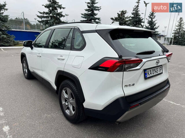 Белый Тойота РАВ 4, объемом двигателя 2 л и пробегом 110 тыс. км за 28000 $, фото 15 на Automoto.ua