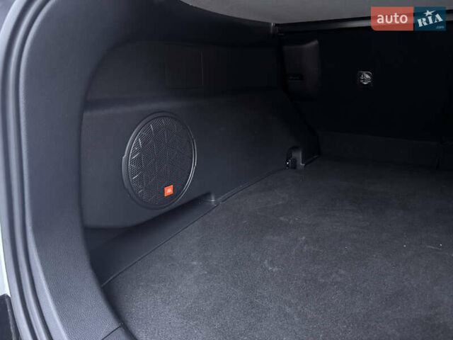 Белый Тойота РАВ 4, объемом двигателя 2.49 л и пробегом 53 тыс. км за 44000 $, фото 15 на Automoto.ua