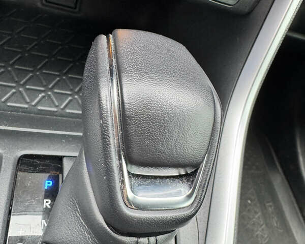 Белый Тойота РАВ 4, объемом двигателя 2.5 л и пробегом 29 тыс. км за 37999 $, фото 7 на Automoto.ua