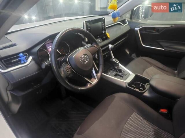 Белый Тойота РАВ 4, объемом двигателя 1.99 л и пробегом 25 тыс. км за 32000 $, фото 11 на Automoto.ua