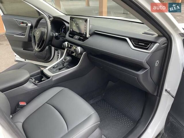 Белый Тойота РАВ 4, объемом двигателя 2.49 л и пробегом 67 тыс. км за 34700 $, фото 51 на Automoto.ua