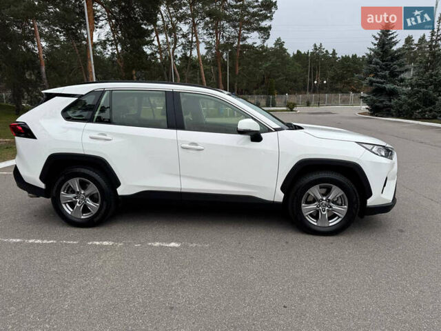 Белый Тойота РАВ 4, объемом двигателя 2 л и пробегом 110 тыс. км за 28000 $, фото 9 на Automoto.ua