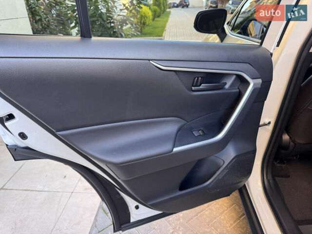 Білий Тойота РАВ 4, об'ємом двигуна 2.5 л та пробігом 98 тис. км за 26900 $, фото 43 на Automoto.ua