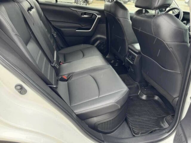 Белый Тойота РАВ 4, объемом двигателя 2.5 л и пробегом 26 тыс. км за 12000 $, фото 8 на Automoto.ua