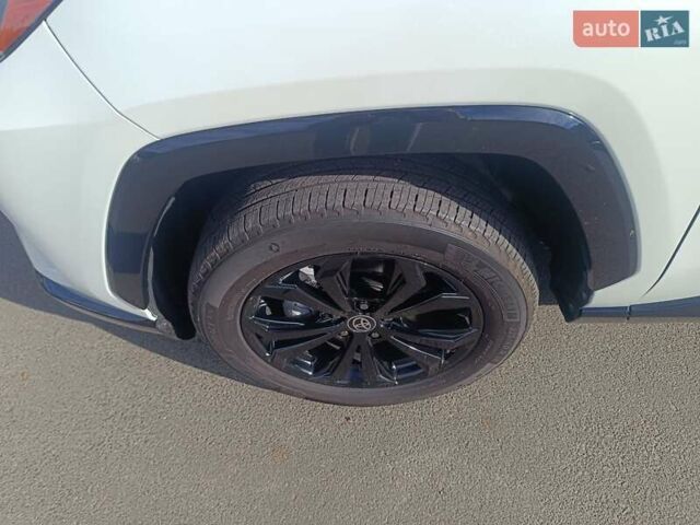 Белый Тойота РАВ 4, объемом двигателя 2.49 л и пробегом 41 тыс. км за 34800 $, фото 13 на Automoto.ua