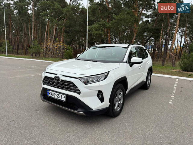 Белый Тойота РАВ 4, объемом двигателя 2 л и пробегом 110 тыс. км за 28000 $, фото 5 на Automoto.ua