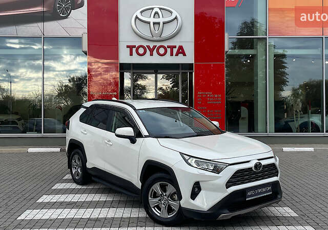 Белый Тойота РАВ 4, объемом двигателя 2 л и пробегом 20 тыс. км за 28752 $, фото 18 на Automoto.ua