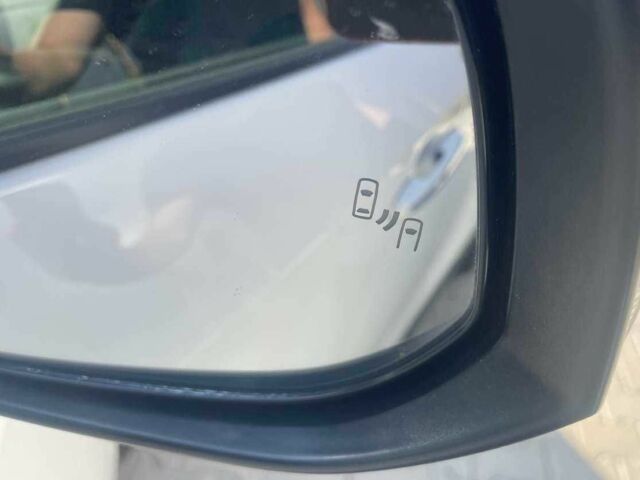 Белый Тойота РАВ 4, объемом двигателя 0 л и пробегом 90 тыс. км за 18500 $, фото 17 на Automoto.ua