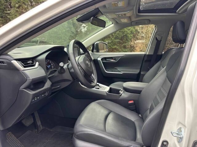 Белый Тойота РАВ 4, объемом двигателя 2.5 л и пробегом 24 тыс. км за 16800 $, фото 6 на Automoto.ua