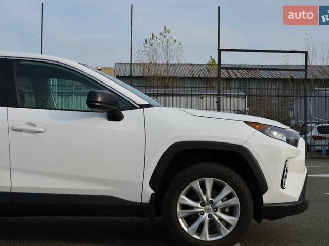 Белый Тойота РАВ 4, объемом двигателя 2.49 л и пробегом 62 тыс. км за 28999 $, фото 6 на Automoto.ua