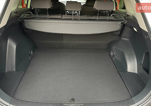 Белый Тойота РАВ 4, объемом двигателя 2 л и пробегом 20 тыс. км за 28752 $, фото 9 на Automoto.ua