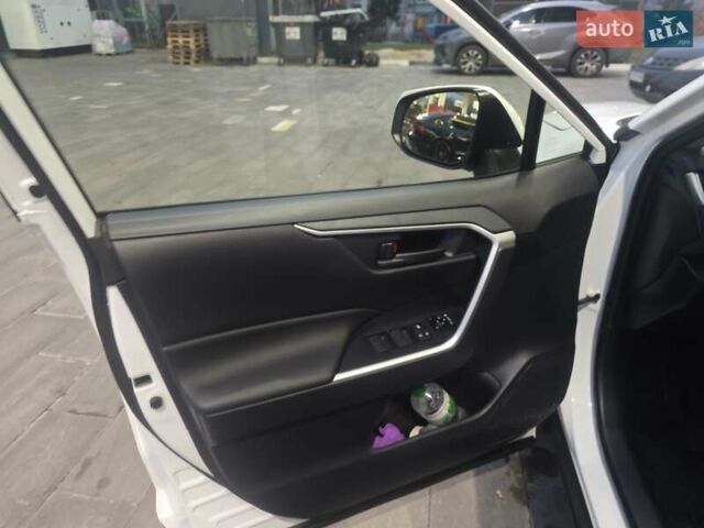 Белый Тойота РАВ 4, объемом двигателя 1.99 л и пробегом 25 тыс. км за 32000 $, фото 10 на Automoto.ua