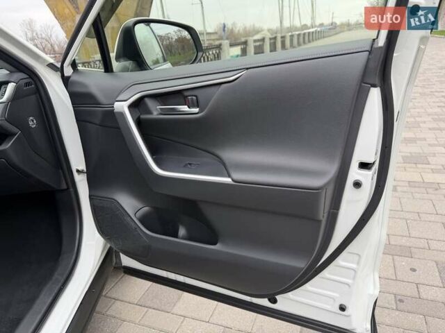 Білий Тойота РАВ 4, об'ємом двигуна 1.99 л та пробігом 25 тис. км за 30500 $, фото 8 на Automoto.ua